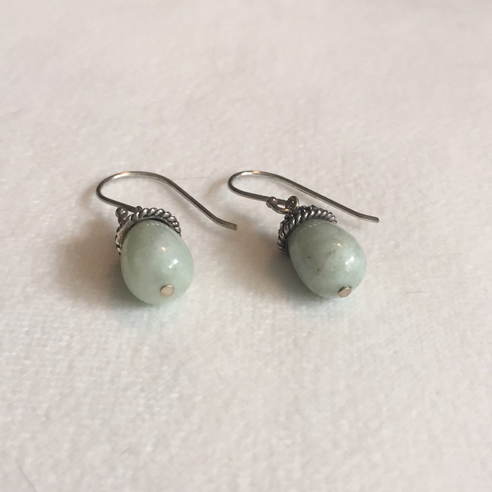 Vintage jade earrings💗 - Picture 2 of 4